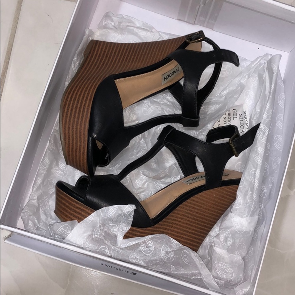 STEVE MADDEN WEDGE